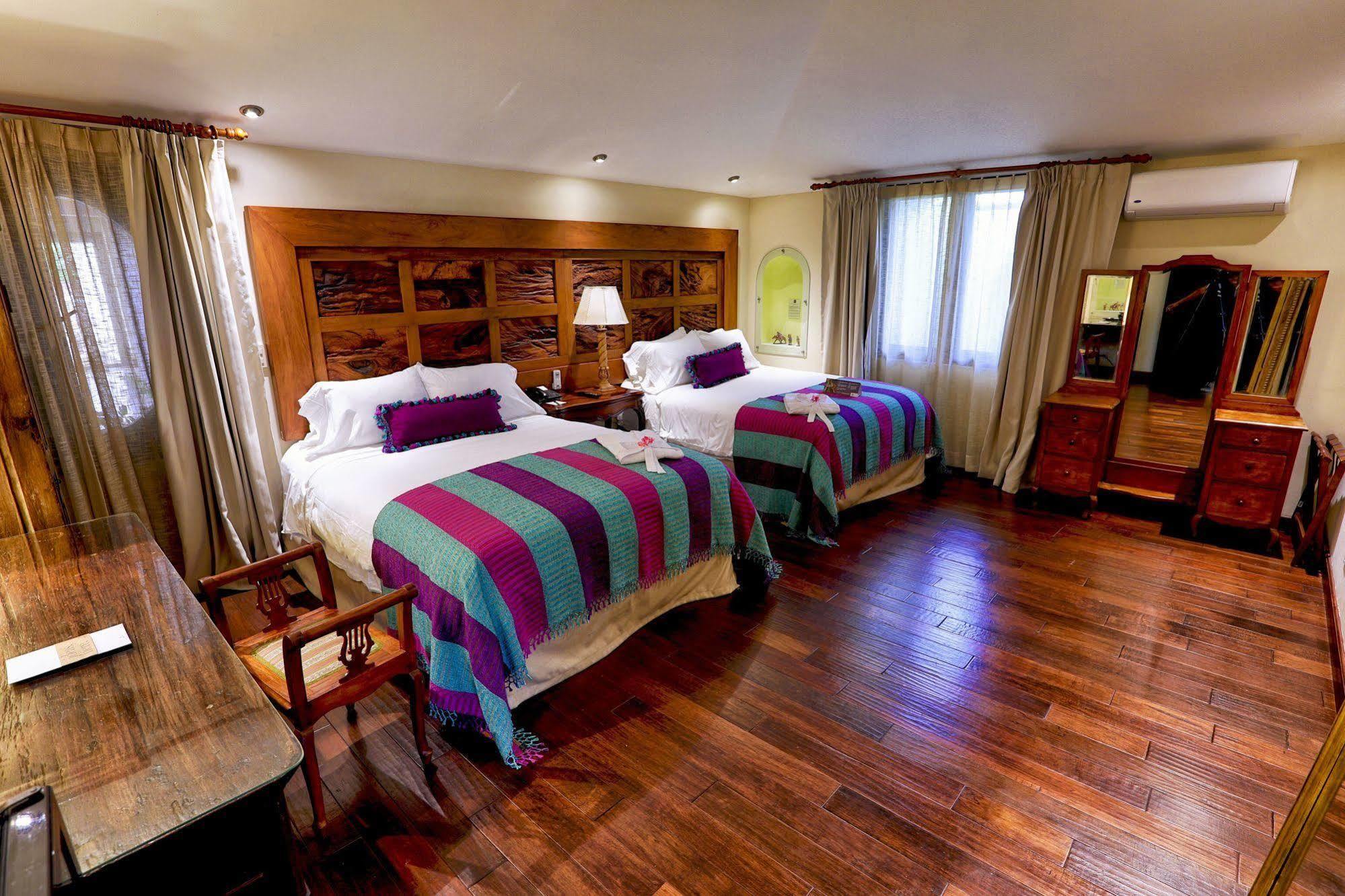 Pensativo House Hotel (Adults Only) Антигуа-Гватемала Экстерьер фото