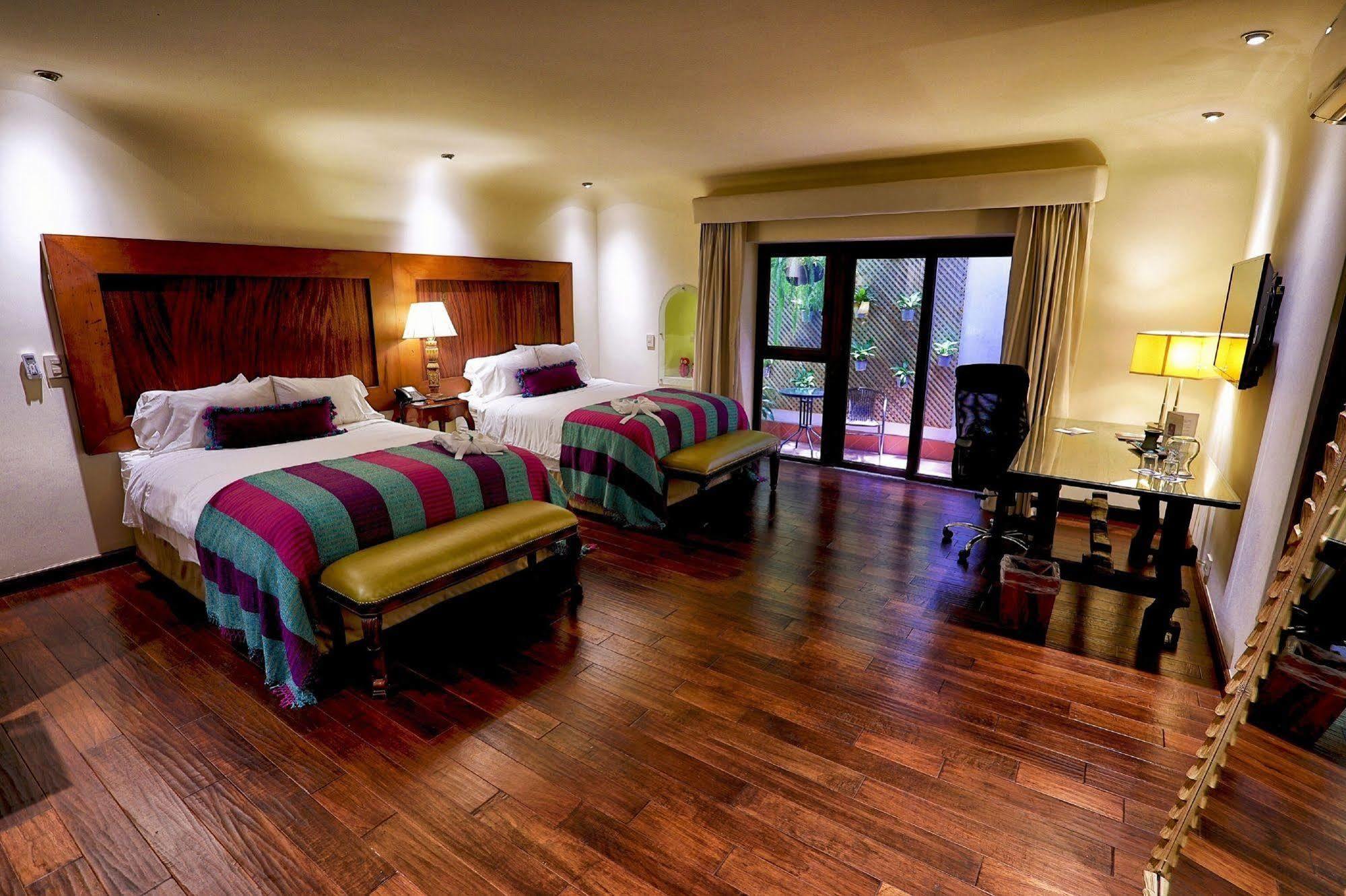 Pensativo House Hotel (Adults Only) Антигуа-Гватемала Экстерьер фото